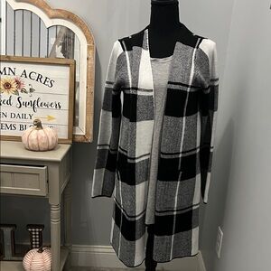 Chic Plaid Open Front Cardigan - Black and White